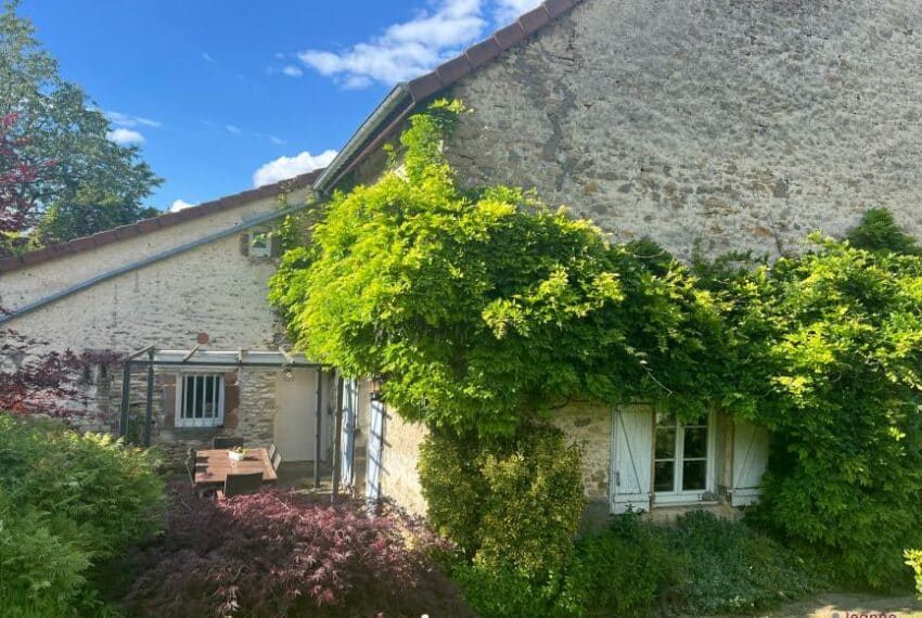 A VENDRE MAGNIFIQUE FERME Rénovée - T 6 - 10 min Hericourt-Mon