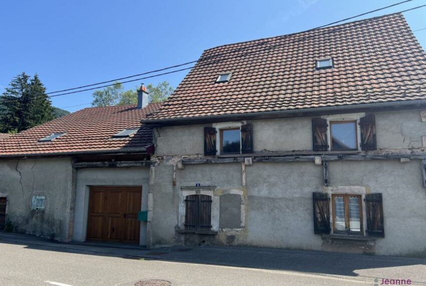 A VENDRE MAISON FERME T 6 sur 26 ares de terrain