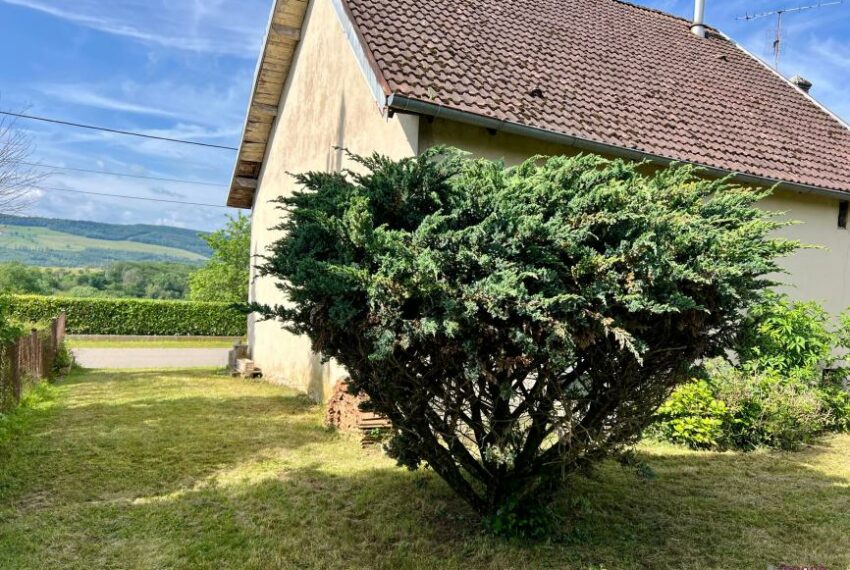 NOUVEAUTE ! A VENDRE MAISON T4 A RENOVER (25) 10minSuisse