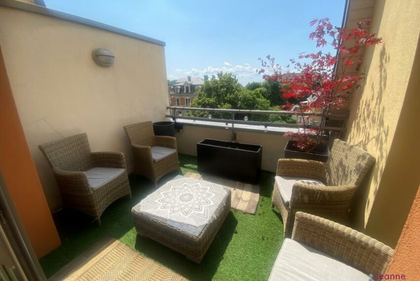 A LOUER BELFORT CENTRE - APPARTEMENT T4- 2 CHAMBRES - 3 TERRASSE