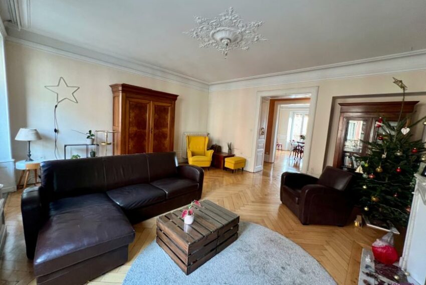 A VENDRE BELFORT APPARTEMENT HAUSMANNIEN T4 avec GARAGE